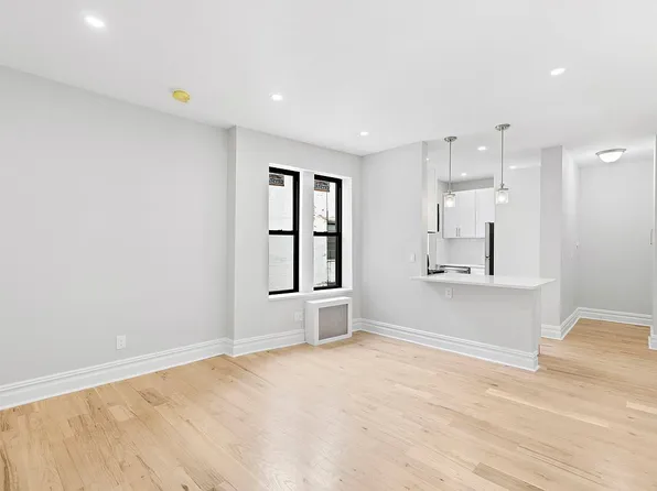 961 Washington Ave APT 4D, Brooklyn, NY 11225