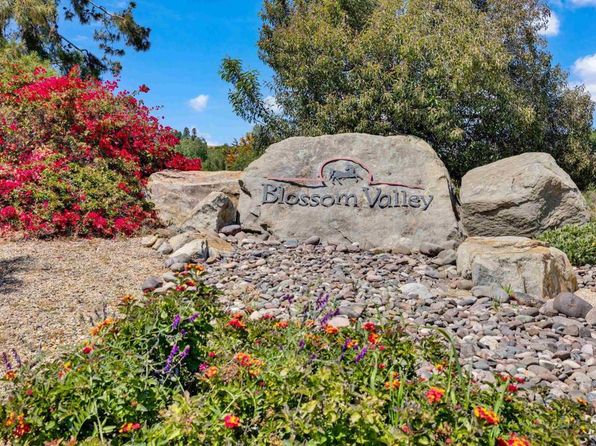 9878 Quail Canyon Rd, El Cajon, CA 92021