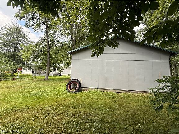 4th image of 1843 Woodland Dr