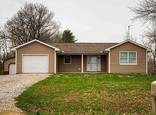 10777 Ditney Hill Rd, Elberfeld, IN 47613
