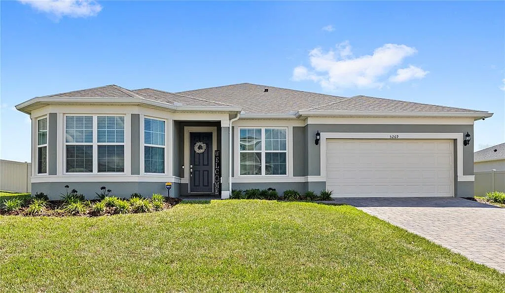 4 bed, 3.5 bath, 2951 sqft, $3,300 — Photo 1