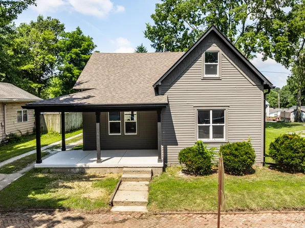 671 N 10th St, Noblesville, IN 46060