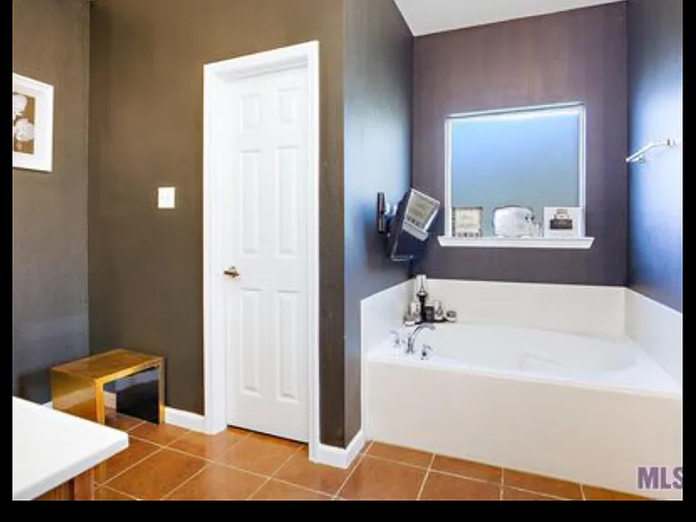 12975 Hazlewood Dr — Photo 6