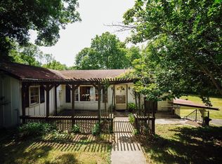 12 Bethesda Rd, Rockbridge Baths, VA 24473