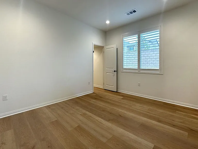 25059 Sand Wedge Dr — Photo 40