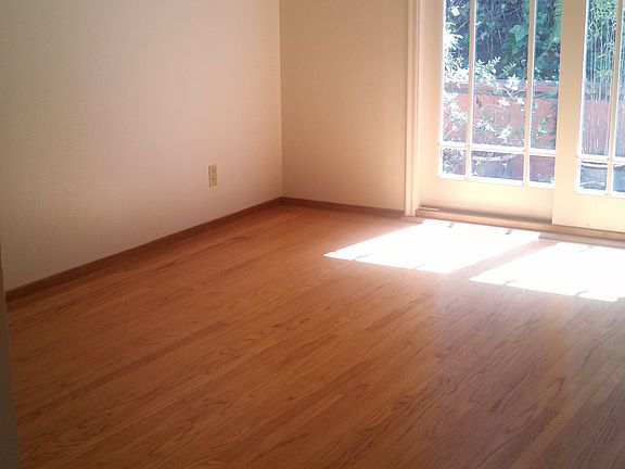 2nd image of 149 Casitas Ave