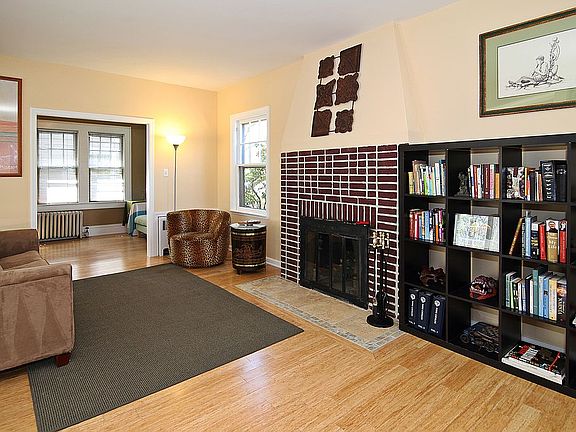 3rd image of 286 Walton Ave