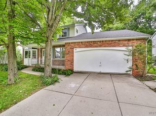 503 Glen Oak Dr, East Amherst, NY 14051