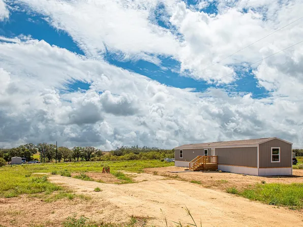 106 Spanish Oak Rd, Dale, TX 78616