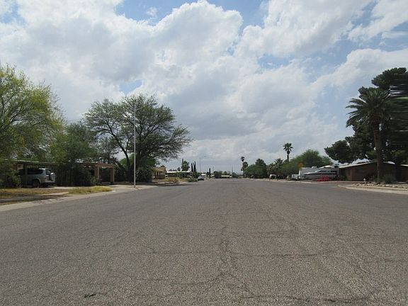 4th image of 7410 E Kenyon Dr