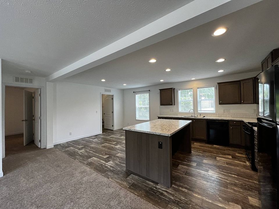 2nd image of 23 Ash Dr