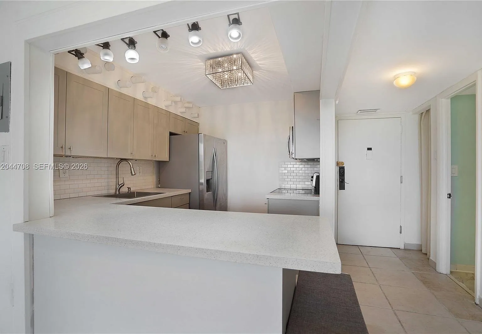 Stanton House Condo — Photo 4
