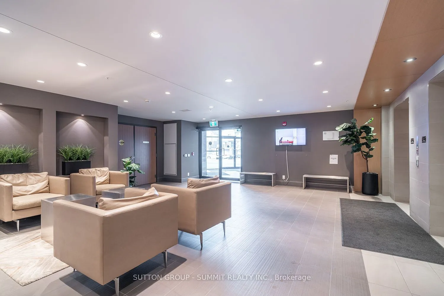 1 bed, $2,100 — Photo 2