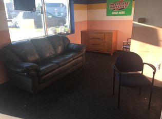 17420 Dix Rd, Melvindale, MI 48122