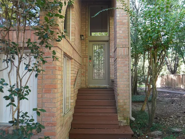 31 N Lakeridge Cir, Spring, TX 77381