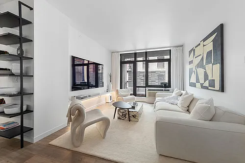 114 Mulberry St #703 Photo 1