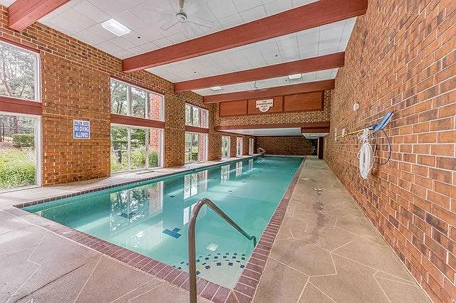 1 bed, 785 sqft, $1,690 — Photo 3