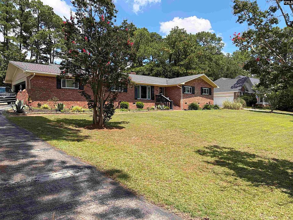 1st image of 213 Park Shore Dr W