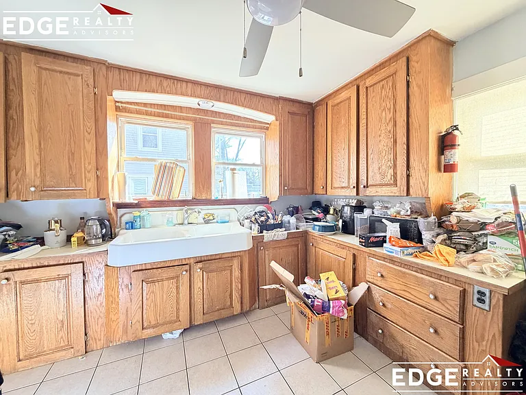 30 Slade St — Photo 4