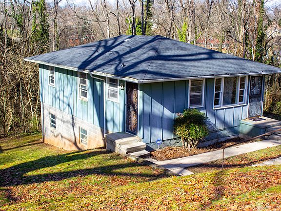 2nd image of 1827 SE Prospect Pl