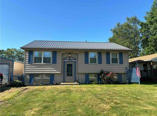1326 E 27th St, Ashtabula, OH 44004