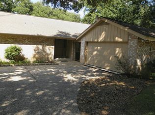 1306 Greenbriar, Huntsville, TX 77340
