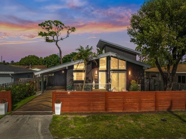 221 NW 45th Street, Oakland Park, FL 33309