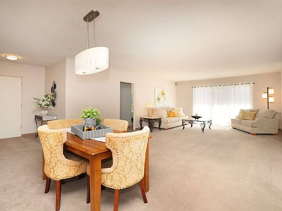 5th image of 118 S Washington St #106B