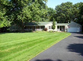 2355 Hollands Grove Rd, Washington, IL 61571