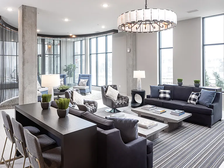 Lyra Apartments — Photo 22