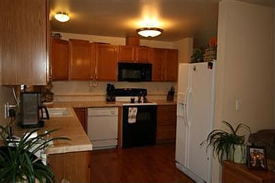 5th image of 506 S 38th Pl