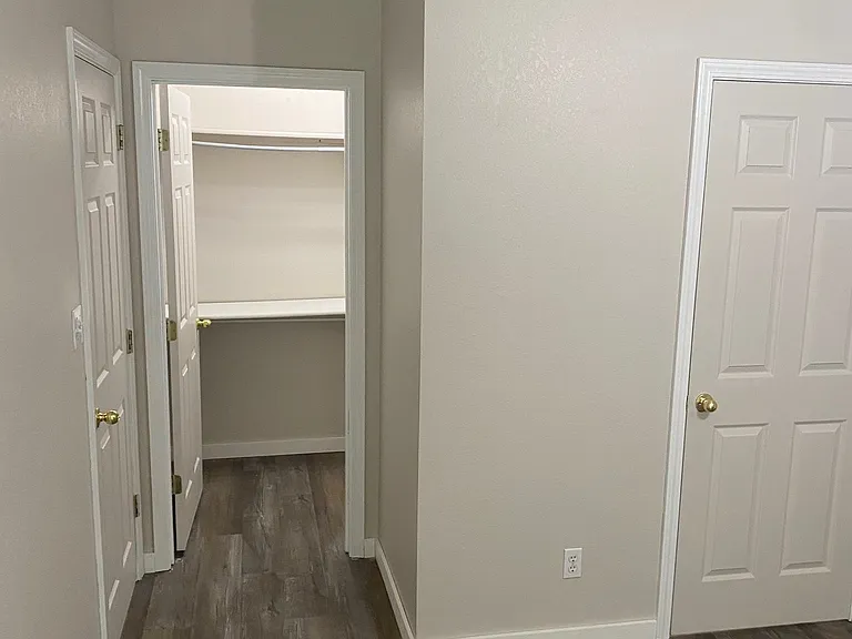 4866 Richmond Dr — Photo 27