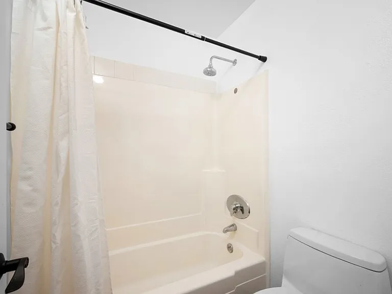 23515 Lyons Ave #103 — Photo 15
