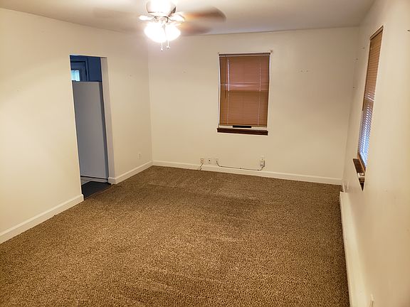 4th image of 2117 Wren Ave