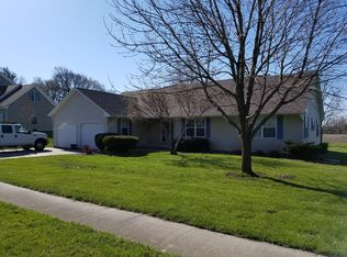 817 W 4th St, Minonk, IL