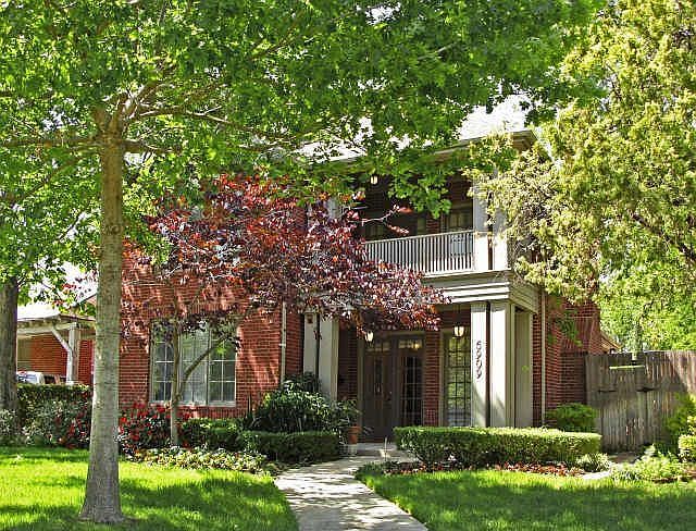 1st image of 5909 Richmond Ave