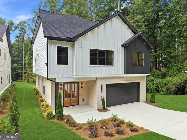 5028 Hidden Branch Dr, Sugar Hill, GA 30518