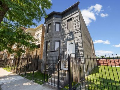 4434 W Monroe St, Chicago, IL, 60624