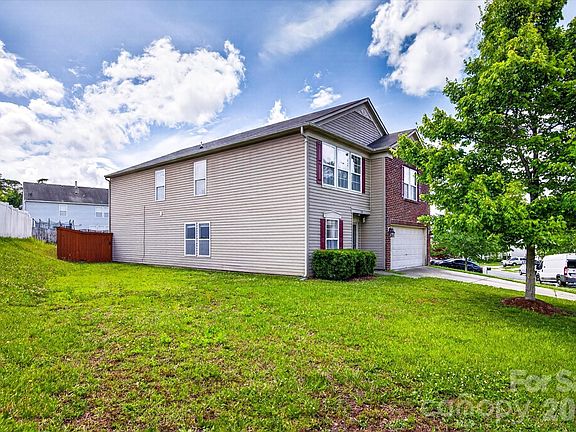 3rd image of 1533 Bray Dr