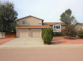 610 Jayton Dr, Colorado Springs, CO 80911
