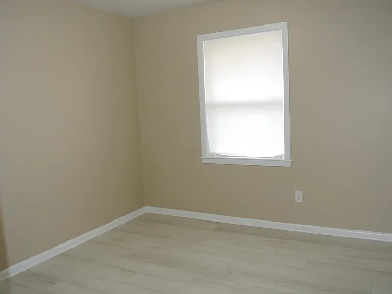 426 Cardinal Dr — Photo 17