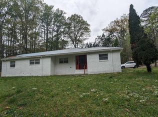 230 W Lake Dr, Bessemer, AL 35020