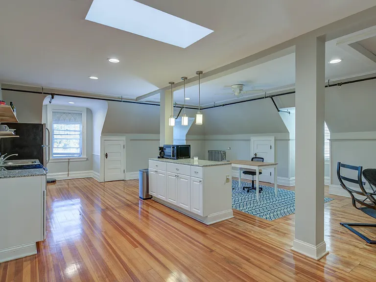 203 S William St #3 — Photo 3