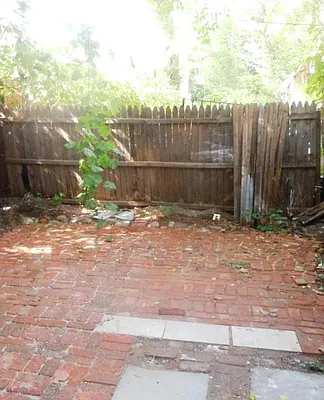 Rented by Erin Brennan, LREB | media 4