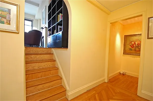 Sold by Citi Habitats | media 2