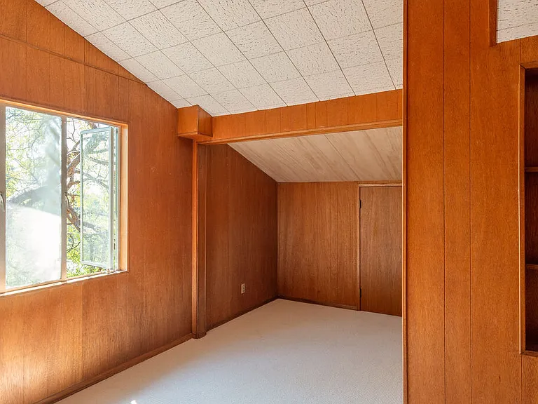 1365 N Wetherly Dr — Photo 18