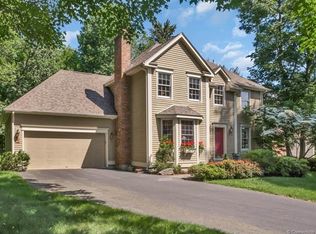 5 Sidney Way, Simsbury, CT 06070