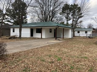821 W Granite St, Siloam Springs, AR 72761
