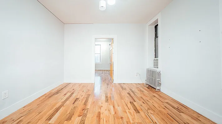 Rented by EXR | media 13