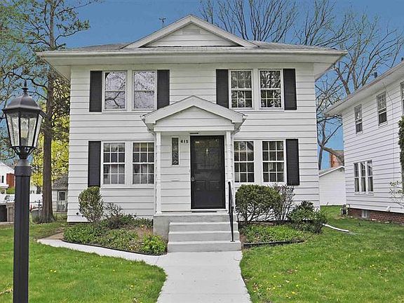 2nd image of 415 E Pokagon St
